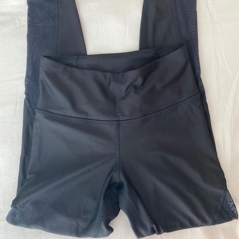 Black Under Armor leggings